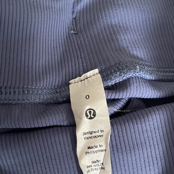Lululemon Women's Blue Trousers - Picture 3 of 3